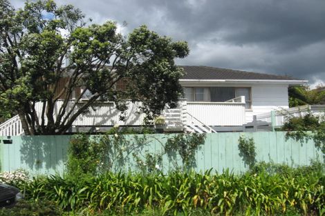 Photo of property in 2/1 Carter Place, Manurewa, Auckland, 2102