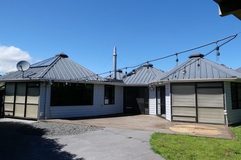 Photo of property in 3 Nugget Grove, Raumati Beach, Paraparaumu, 5032