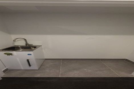 Photo of property in 102/26 Shortfin Place, Flat Bush, Auckland, 2019