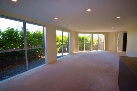 Photo of property in 3/1 Gracechurch Drive, Flat Bush, Auckland, 2016