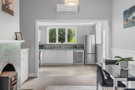 Photo of property in 24 Neidpath Road, Mornington, Dunedin, 9011