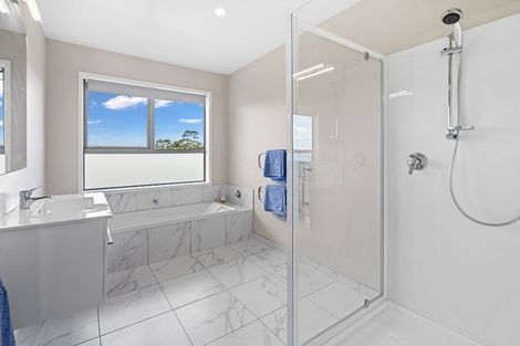 Photo of property in 14 Ngapuke Lane, Parua Bay, Onerahi, 0192