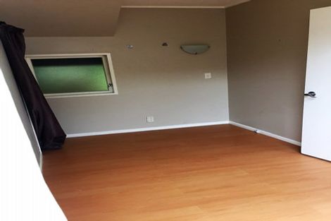 Photo of property in 148 Nicholson Road, Khandallah, Wellington, 6035