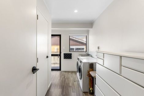 Photo of property in 11 Leicester Parade, Somerville, Auckland, 2014