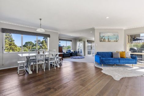 Photo of property in 27 Stella Drive, Clarks Beach, 2122