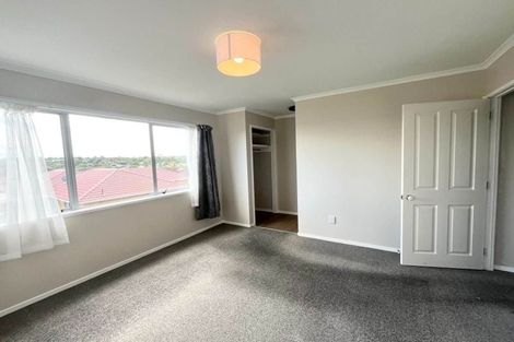 Photo of property in 2/15 Summermist Drive, Northpark, Auckland, 2013