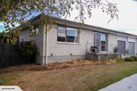 Photo of property in 1/5 James Condon Place, Redwood, Christchurch, 8051