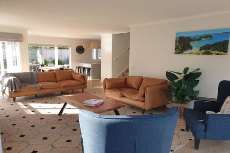 Photo of property in 100 Kupe Drive, Whitianga, 3510