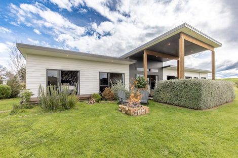 Photo of property in 9 Tamumu Church Road, Otane, Waipawa, 4271