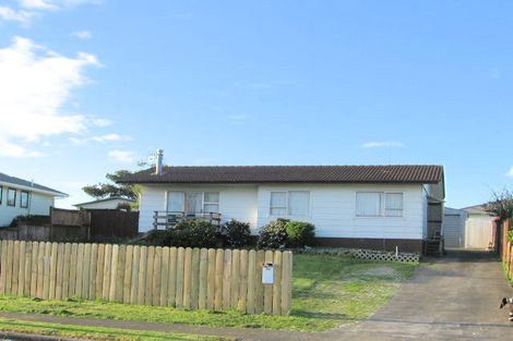 Photo of property in 24 Dillon Crescent, Clover Park, Auckland, 2019