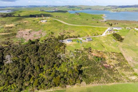 Photo of property in 65c Otara Road, Kaiwaka, 0573