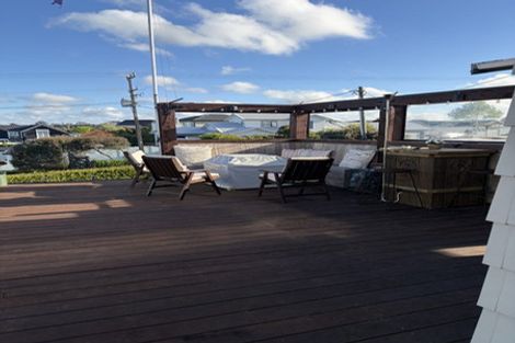 Photo of property in 105 Kaipara Portage Road, Riverhead, 0820