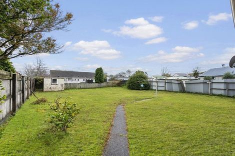 Photo of property in 1 Wood Grove, Naenae, Lower Hutt, 5011
