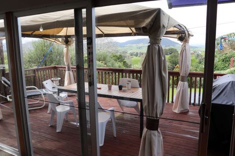 Photo of property in 65 Gorge Road, Maungaturoto, 0520