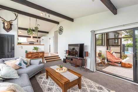 Photo of property in 16 Bucknell Street, Sockburn, Christchurch, 8042