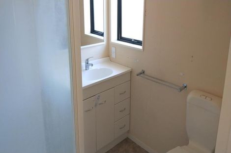 Photo of property in 17 Charles Cross Street, Longburn, Palmerston North, 4412