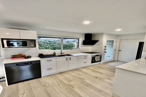 Photo of property in 14 Aquarius Avenue, Glen Eden, Auckland, 0602