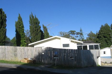 Photo of property in 2/12 Tilden Avenue, Hillcrest, Auckland, 0627
