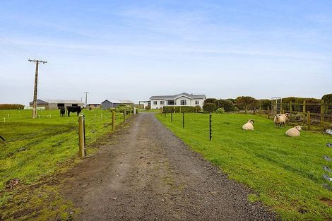 Photo of property in 22 Batten Road, Okaiawa, Hawera, 4671
