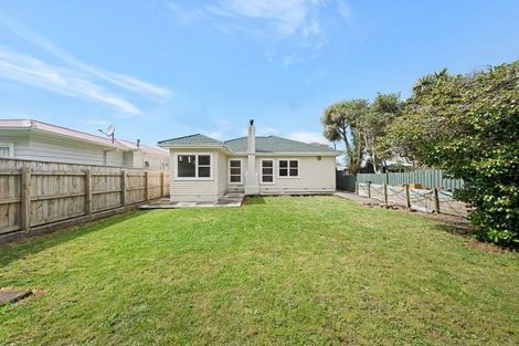 Photo of property in 69 Trelissick Crescent, Ngaio, Wellington, 6035