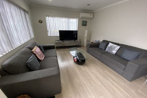 Photo of property in 53 Chatsworth Crescent, Pakuranga Heights, Auckland, 2010