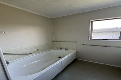 Photo of property in 3/16 Settlement Road, Papakura, 2110