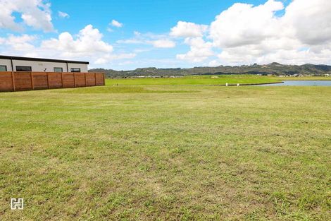 Photo of property in 253 Kupe Drive, Whitianga, 3510