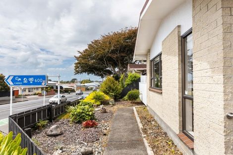 Photo of property in 345 Devon Street West, New Plymouth, 4310