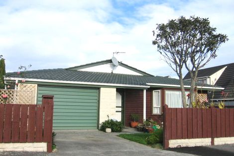 Photo of property in 47 Whites Line West, Woburn, Lower Hutt, 5010