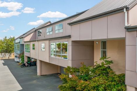 Photo of property in 8b Broadbent Street, Riccarton, Christchurch, 8041