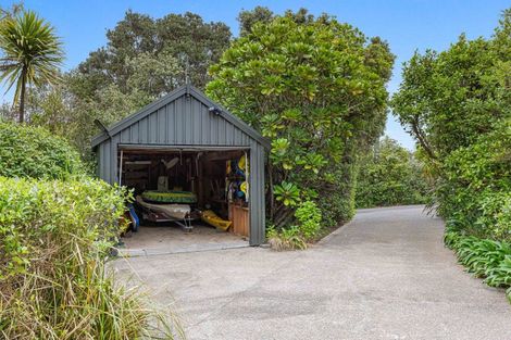 Photo of property in 68-70 Matakatia Parade, Matakatia, Whangaparaoa, 0930
