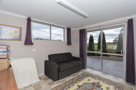 Photo of property in 154 Awamoa Road, Holmes Hill, Oamaru, 9492