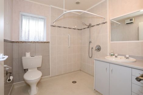 Photo of property in 14 Camden Street, Feilding, 4702