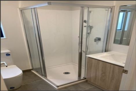 Photo of property in 83 Morihana Close, Glen Eden, 0602