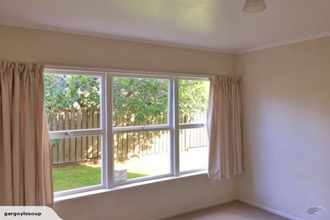 Photo of property in 1/2 Sydney Street, Hauraki, Auckland, 0622