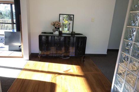 Photo of property in 8 Brenton Place, Whangamata, 3691