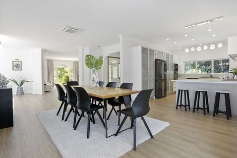 Photo of property in 7 Hobbs Road, Matakatia, Whangaparaoa, 0930