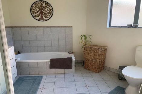 Photo of property in 24 Coastal Heights, Stillwater, Silverdale, 0993