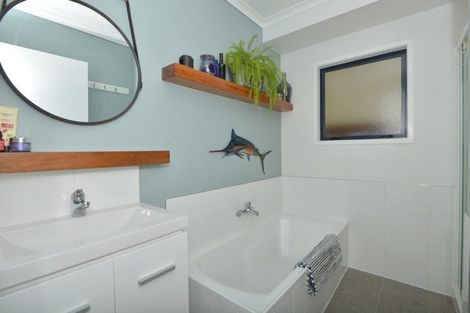 Photo of property in 20a Kiteone Road, Parua Bay, Whangarei, 0174