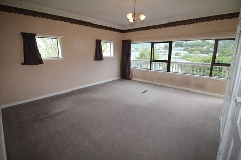 Photo of property in 28 Bassett Road, Johnsonville, Wellington, 6037