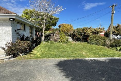 Photo of property in 132 Avonhead Road, Avonhead, Christchurch, 8042