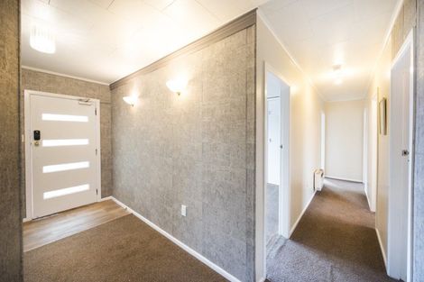 Photo of property in 27 Newbury Street, Awapuni, Palmerston North, 4412