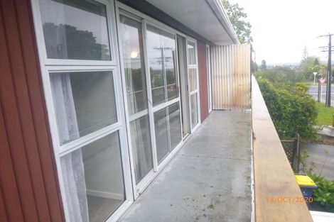 Photo of property in 2/1b Divich Avenue, Te Atatu South, Auckland, 0610