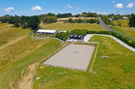 Photo of property in 167 Henwood Road, Paraite, New Plymouth, 4372