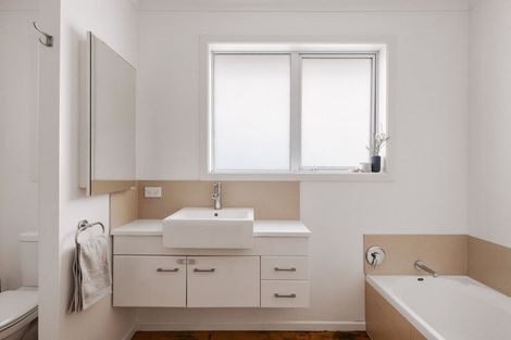 Photo of property in 10 Short Street, Otumoetai, Tauranga, 3110