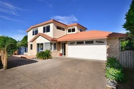 Photo of property in 2/58 Walton Street, Red Beach, 0932