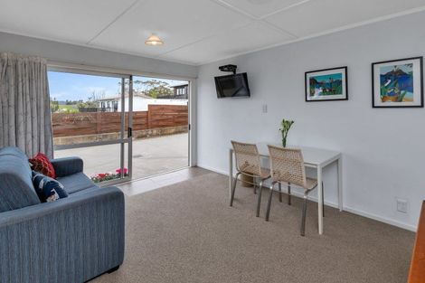 Photo of property in 16 Pah Road, Onerahi, Whangarei, 0110