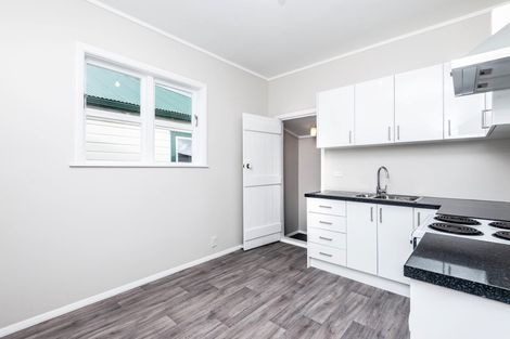 Photo of property in 4a Tarawera Road, Johnsonville, Wellington, 6037