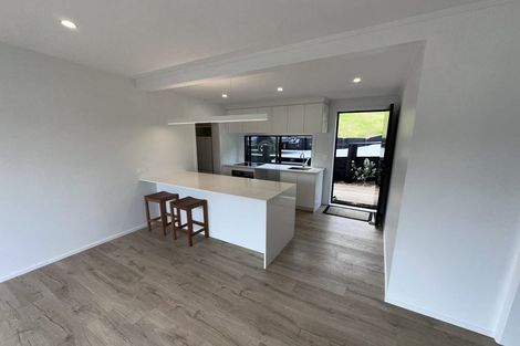 Photo of property in 25 Ocean Road, Surfdale, Waiheke Island, 1081