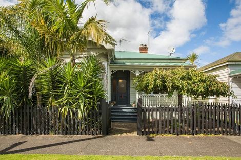 Photo of property in 208 Banks Street, Thames, 3500